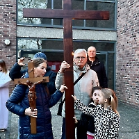 20.04.2026 - Droga Krzyżowa ulicami miasta Düsseldorf_108