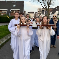 20.04.2026 - Droga Krzyżowa ulicami miasta Düsseldorf_29
