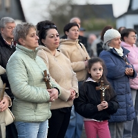 20.04.2026 - Droga Krzyżowa ulicami miasta Düsseldorf_46
