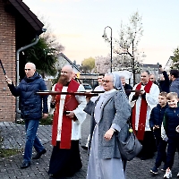 20.04.2026 - Droga Krzyżowa ulicami miasta Düsseldorf_62