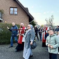 20.04.2026 - Droga Krzyżowa ulicami miasta Düsseldorf_63
