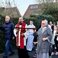 20.04.2026 - Droga Krzyżowa ulicami miasta Düsseldorf_64